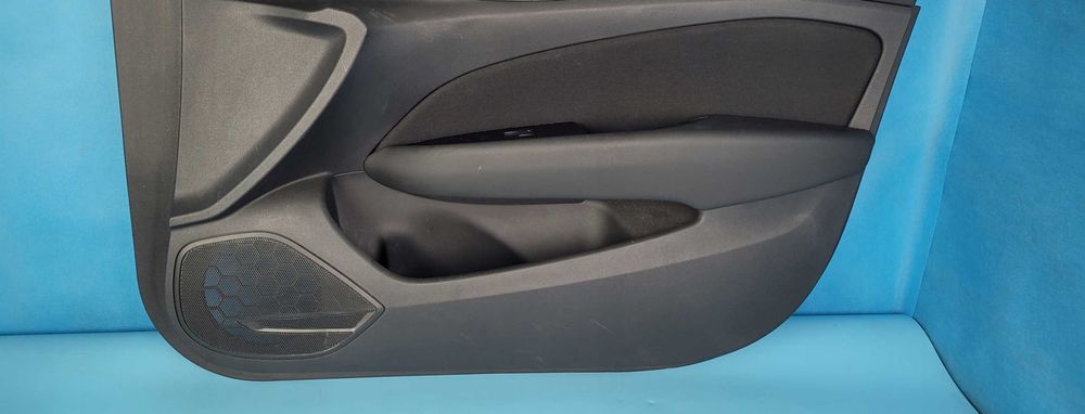 Insignia B fotele kpl + boczki