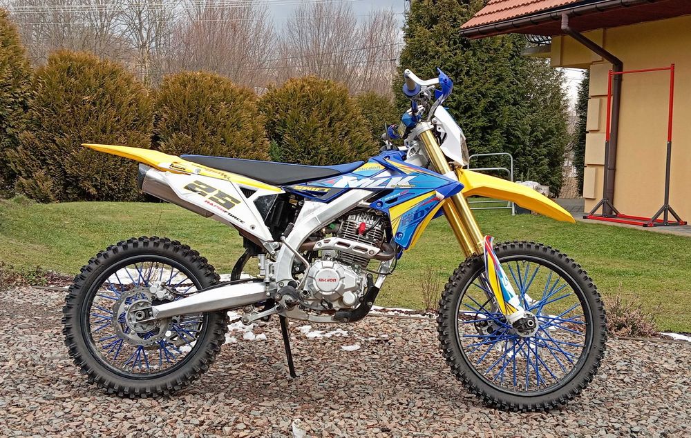 Mikilona MZK 250