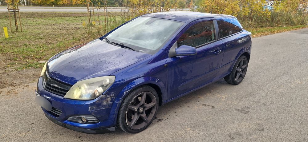 Opel Astra H GTC 2005 rok 2.0 turbo 170KM  felgi R18 xenon