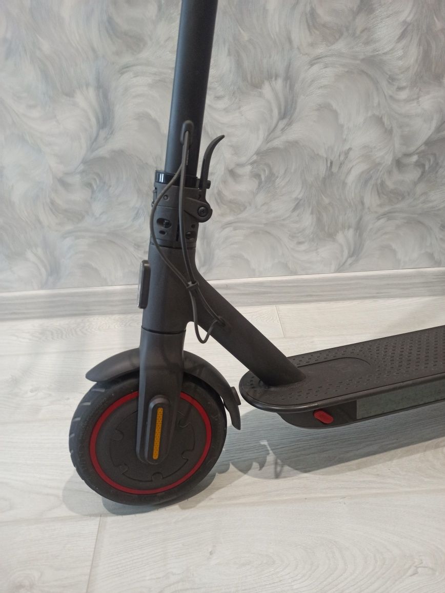 Електросамокат Xiaomi Mi Electric Scooter Pro 2 Black