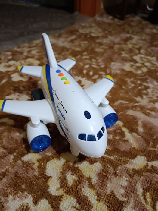 Самолёт музыкальный