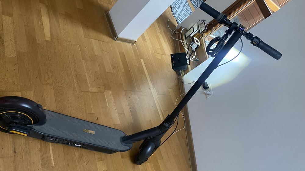 Hulajnoga Sageway Ninebot g30max