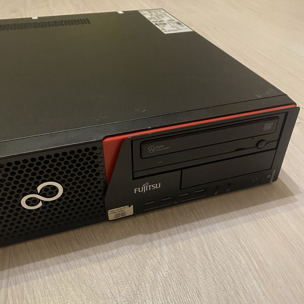 Мини компьютер Fujitsu Esprimo E720 E90+ i3-4130 4 ОЗУ 500gb HDD