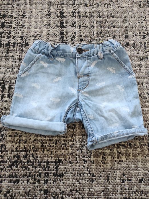 Szorty spodenki H&M r.86/92 miękka dżinsowa bawełna autka blue jeans