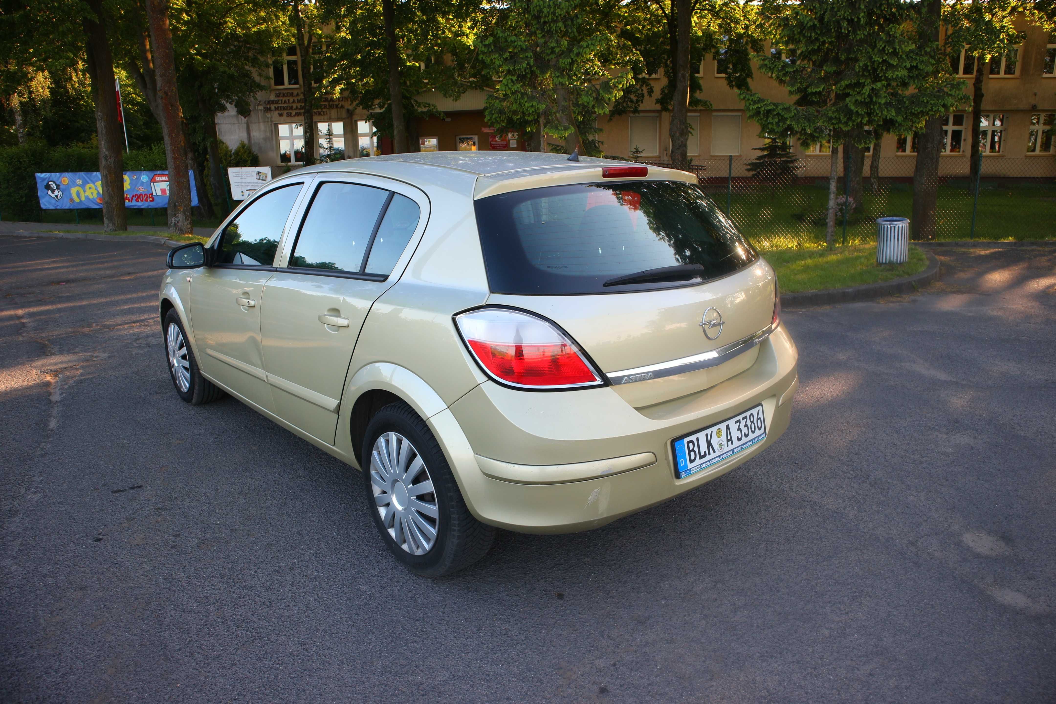 Opel Astra 1,6 Benzyna 5 Drzwi Zadbana