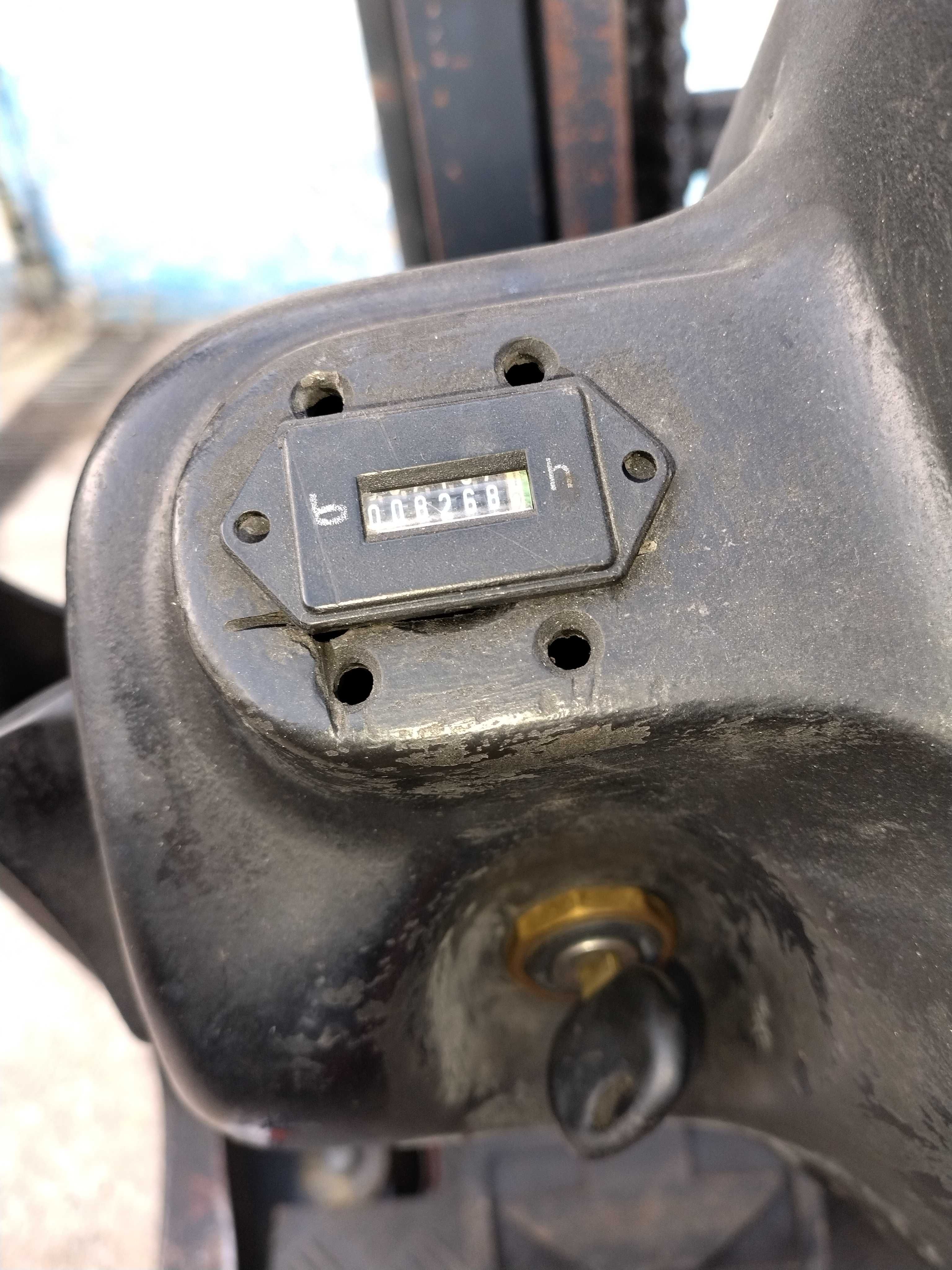 Empilhador LINDE H16D Diesel 1600kg