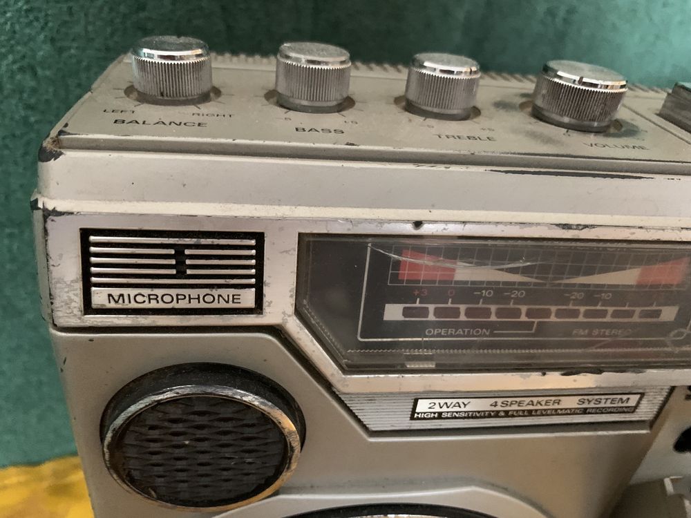 Hitachi trk 8100e магнитола магнитофон