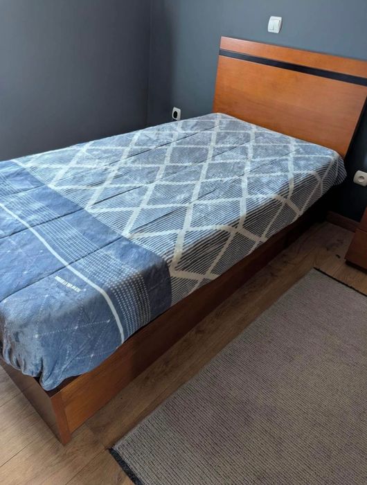 cama solteiro com arrumação