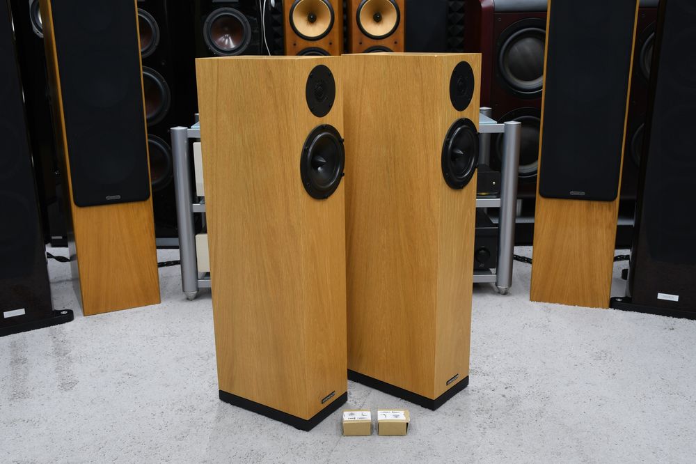 Kolumny Głośnikowe podłogowe stereo Spendor A2 w świetnym stanie!