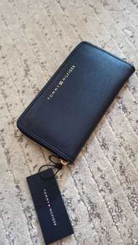 Портмоне кошелек бумажник гаманець темно синий Tommy Hilfiger
Р