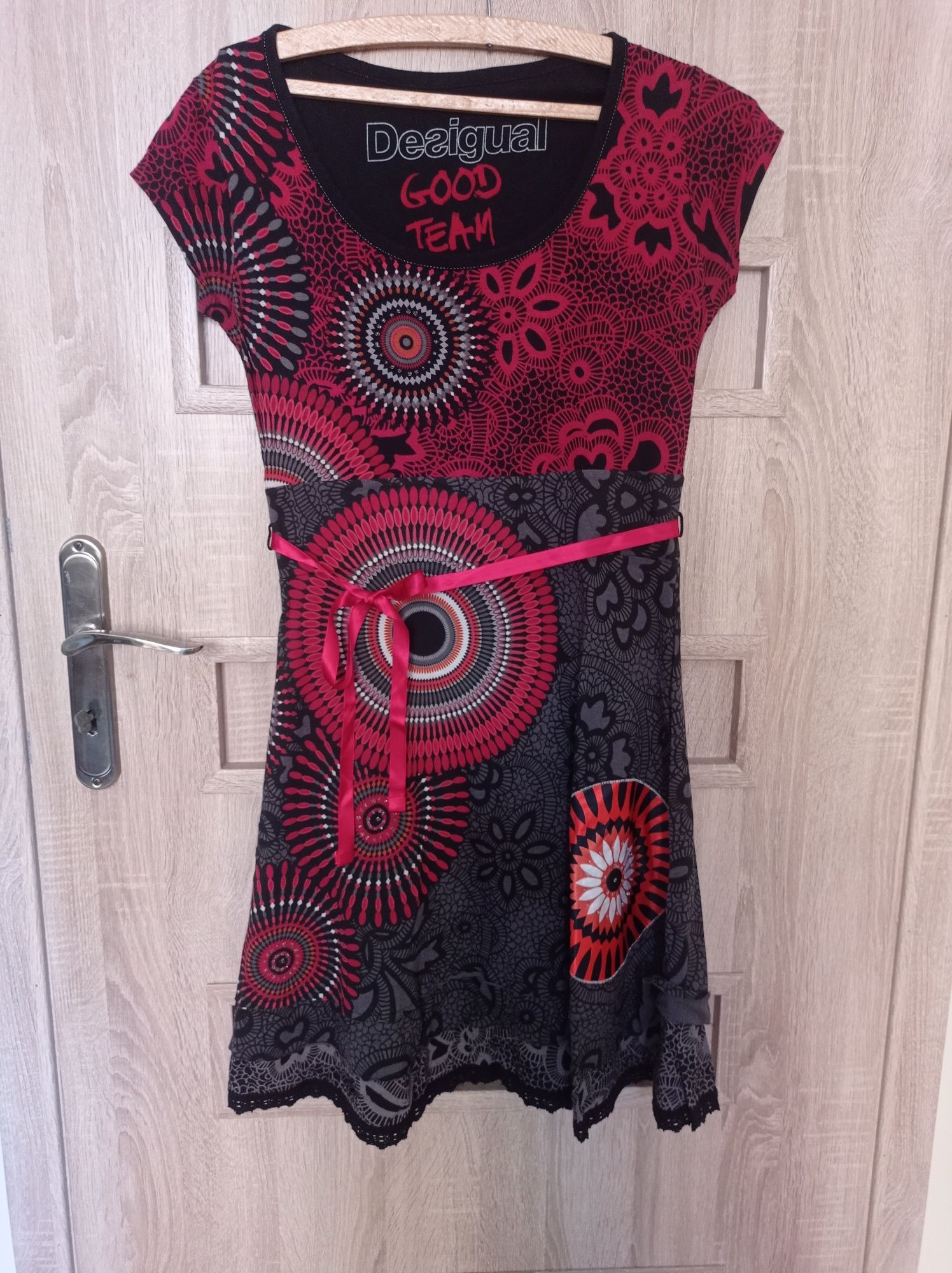 Sukienka Desigual L