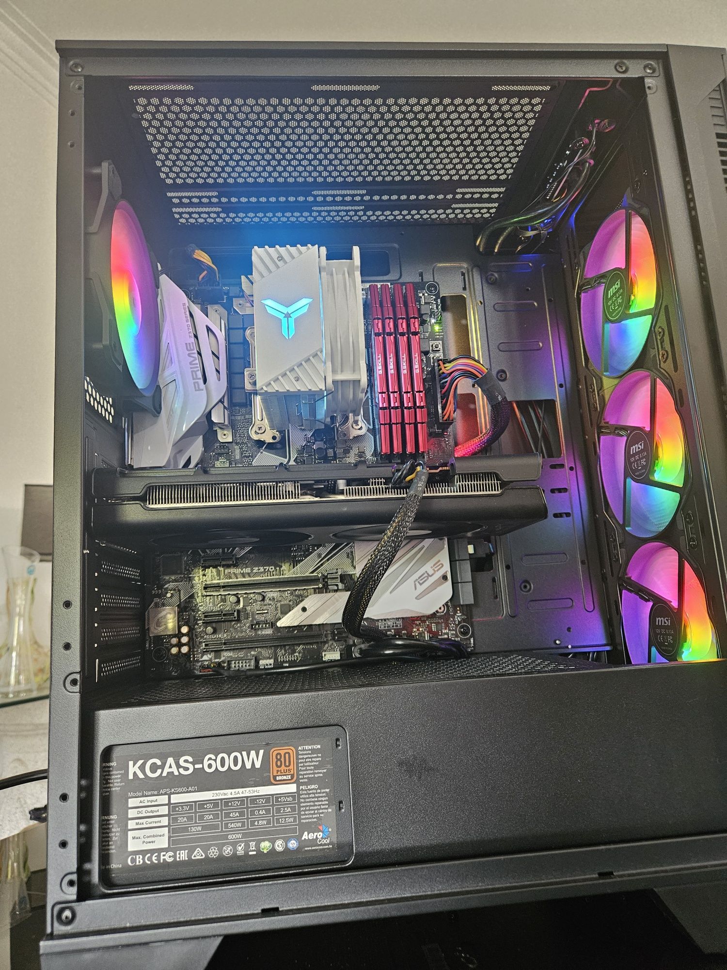 PC Gaming i5-8600K + RX 5600XT