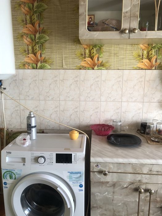 Продається дохкімнатна квартира без меблів ( в аренду не здається)