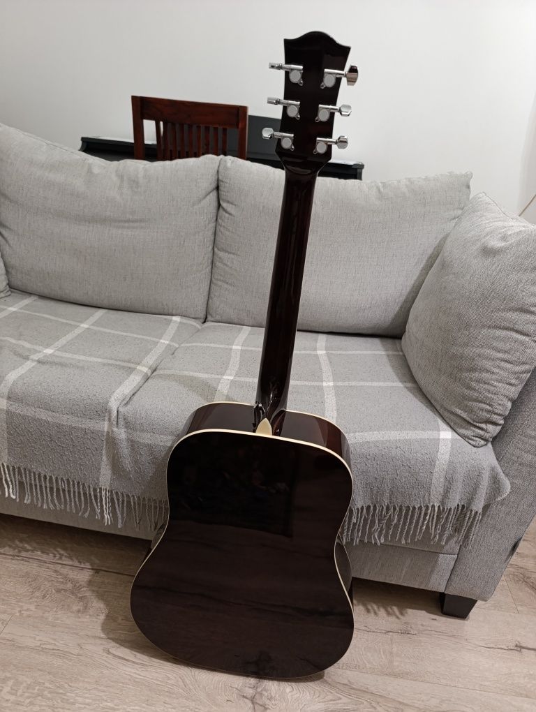 Gitara akustyczna richwood