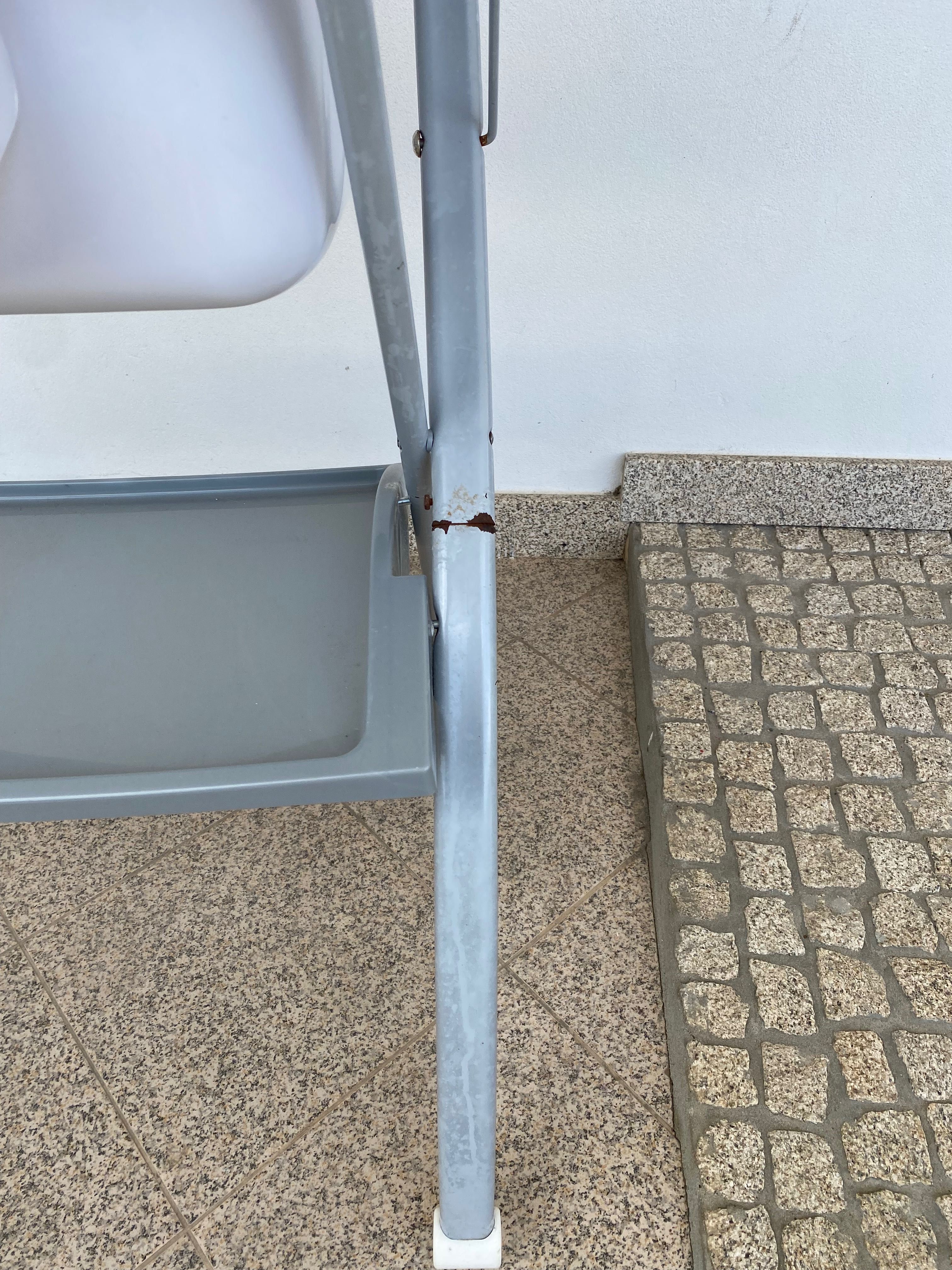Banheira e muda fraldas Brevi