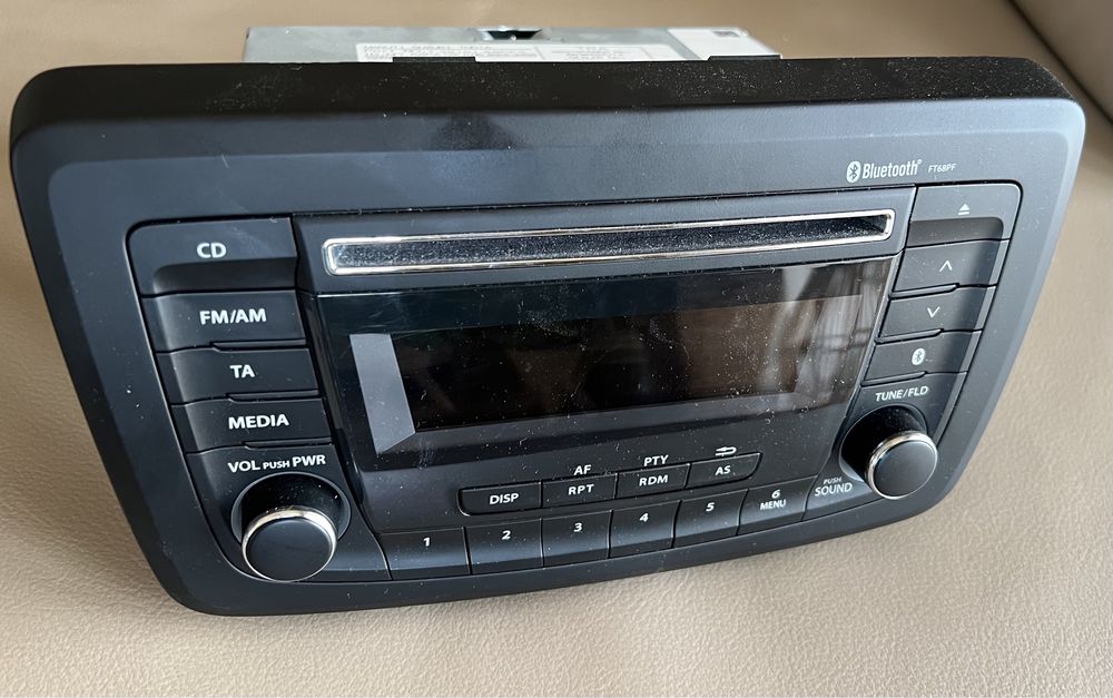 Radio CD + Bluetooth do Suzuki Baleno