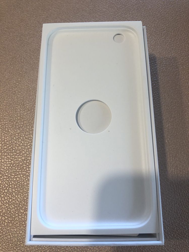 Pudełko opakowanie na iPhone