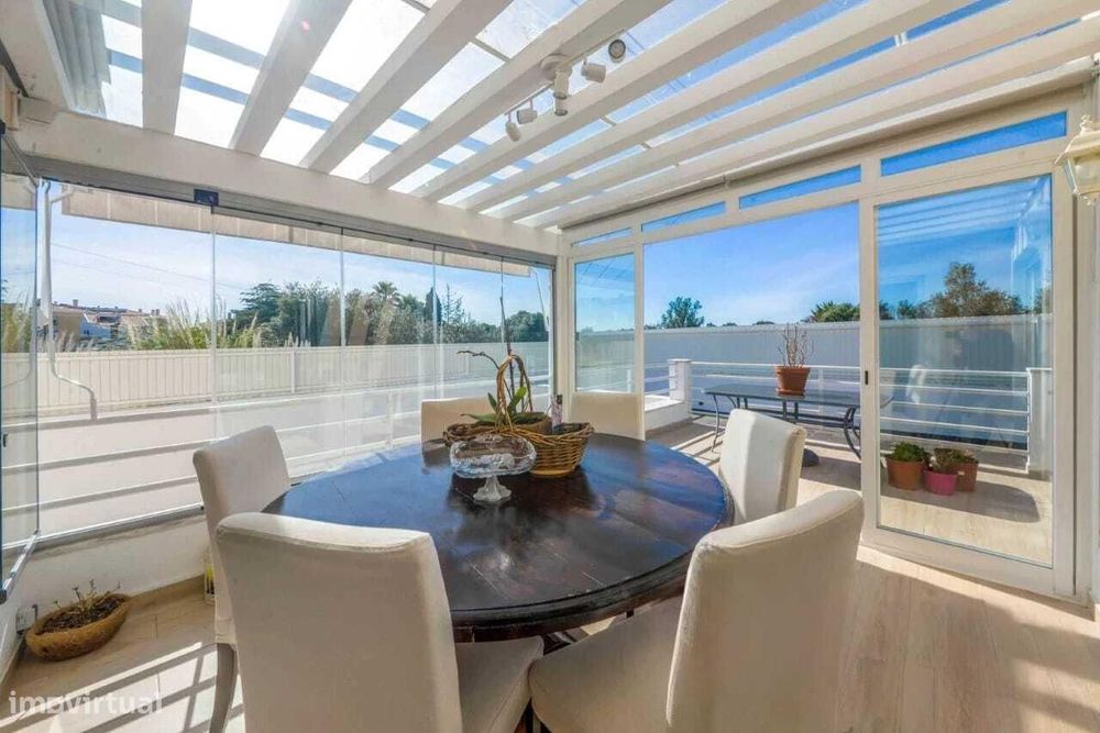 Moradia Isolada T4 com jardim, Abrunheira, Sintra