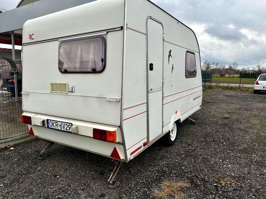 Przyczepa kempingowa, kemping, zadbana