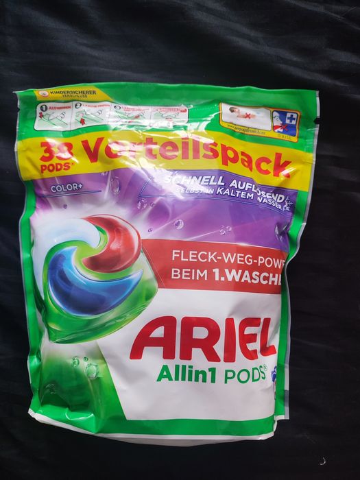 Kapsułki do prania Ariel color