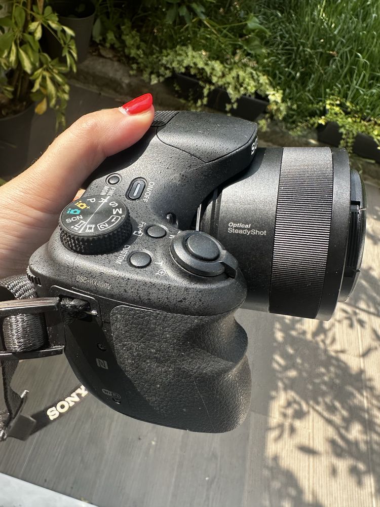 Sony Exmor R 20.4 megapixels