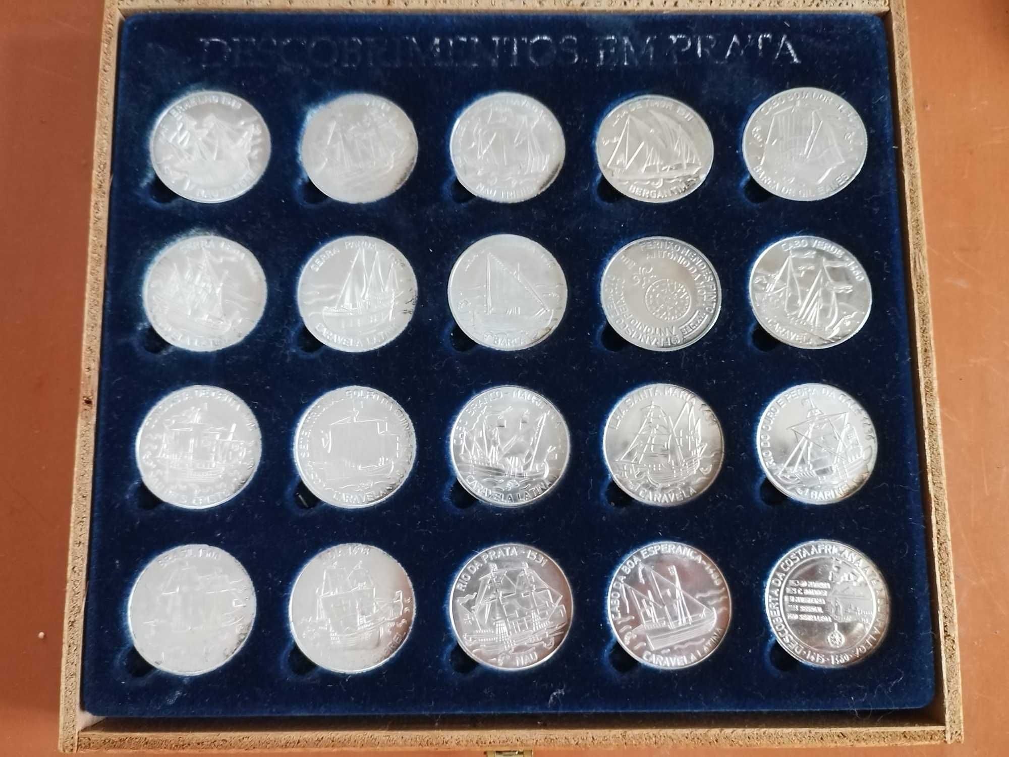 Portugal e Descobrimentos - 2 coleções de Medalhas em prata