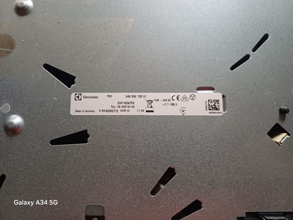 Wyciag kuchenny podszafkowy