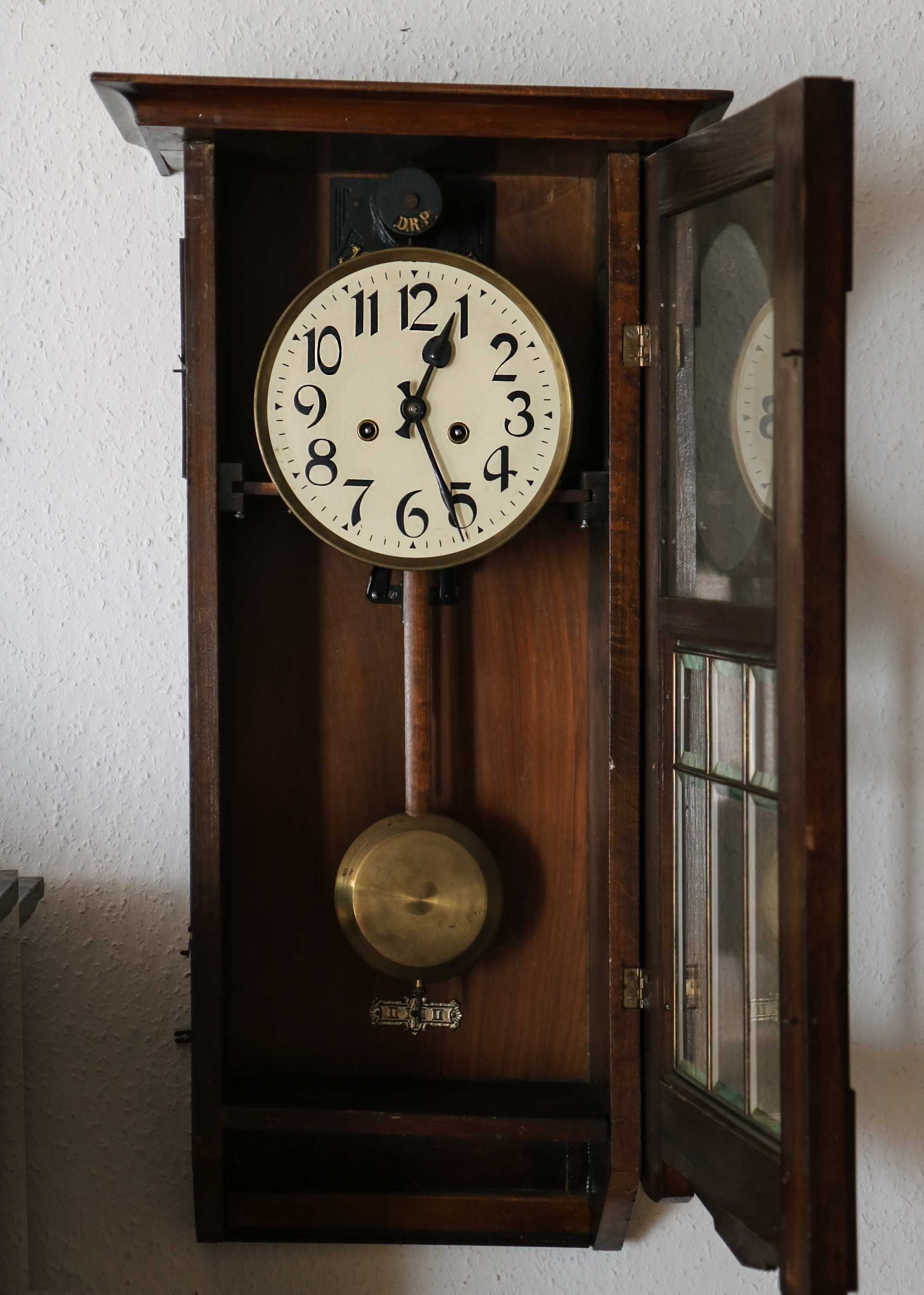Zegar drewniany mechaniczny ścienny z wahadłem - UŻYWANY