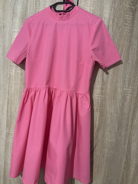 Elegancka damska sukienka vintage