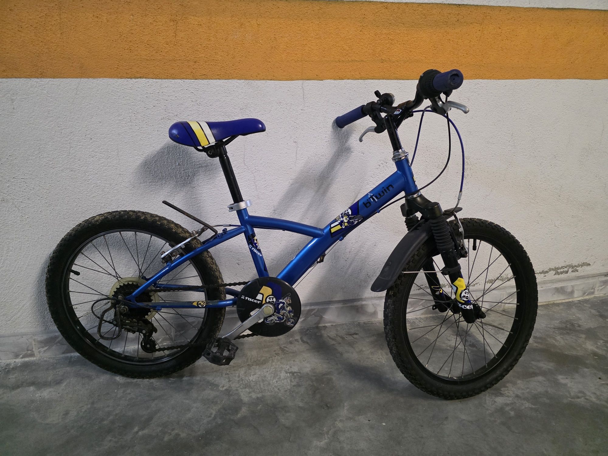 Vendo bicicleta usada em bom estado - roda 20