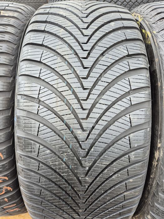 Opony CAŁOROCZNE 225/45R18 KUMHO , DOT24/23