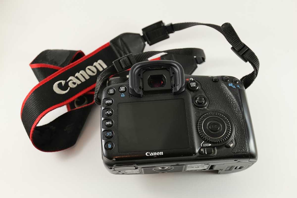 Canon Eos 7d body + akcesoria + mieszek makro + obiektyw Industar