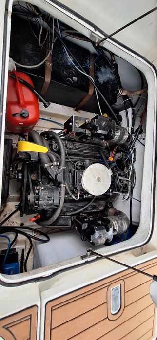 silnik volvo penta  5.7 osprzet ,przekładnia, trym