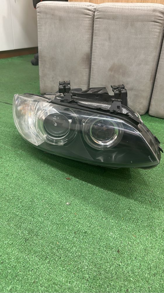 Farol xenon direito  bmw e92