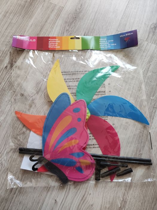 Wiatrak ogrodowy motyl