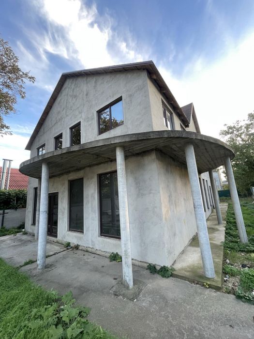 Продам Дом , Здание в центре города