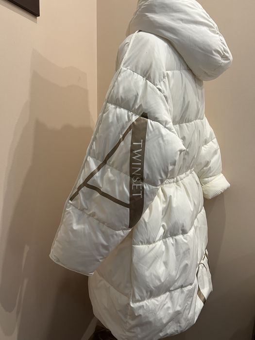 Светлое  пальто Twin set 48/54