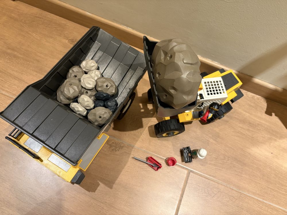 Playmobil camião e escavadora