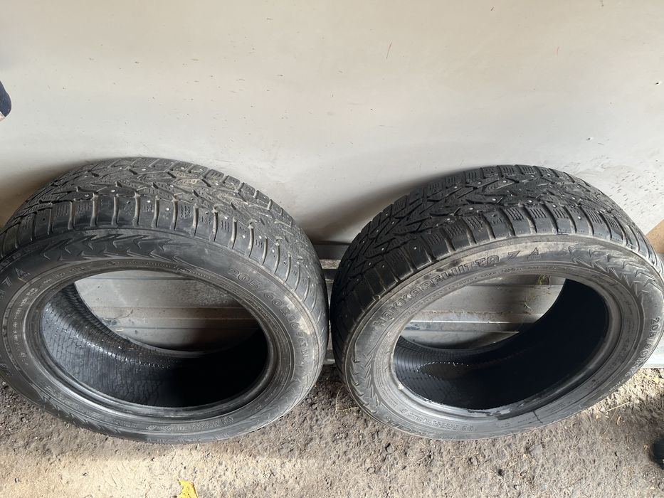 Зимова  гума Nokian 205x60 R16