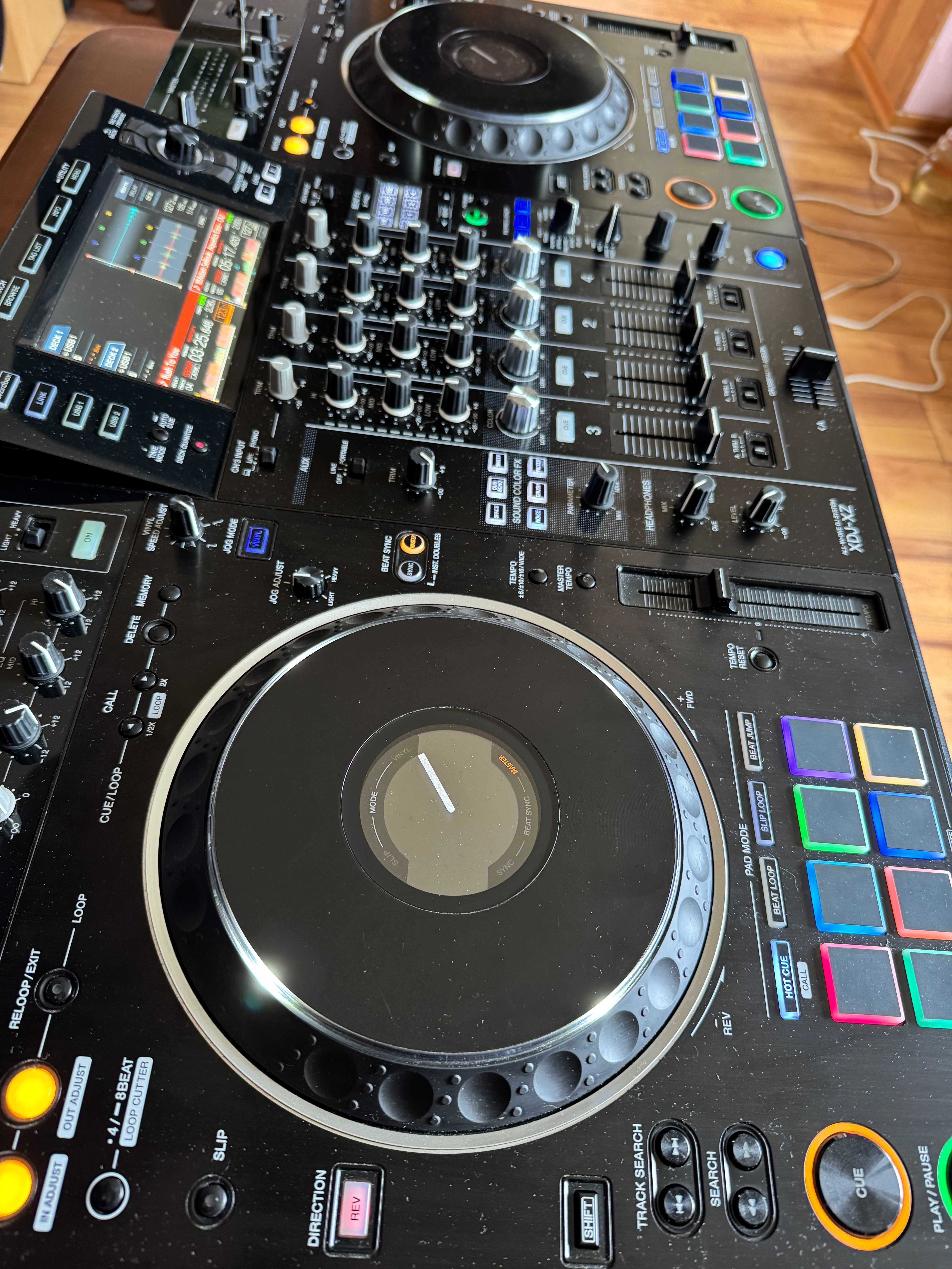 DJ-контролер Pioneer XDJ-XZ