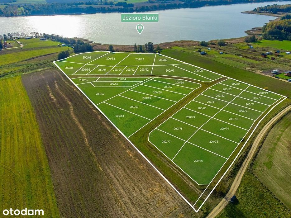 Działka blisko jeziora Blanki