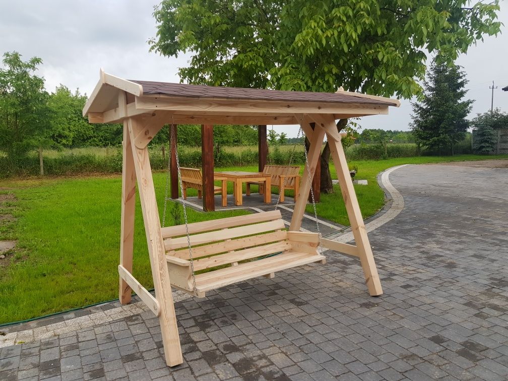 Huśtawka pergola plac zabaw meble ogrodowe stół ławki