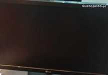 Monitor " LG", 50 cm, 15 polegadas e teclado, impecável.