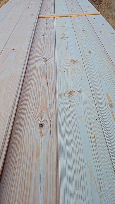 Deska elewacyjna pióro-wpust, podbitka