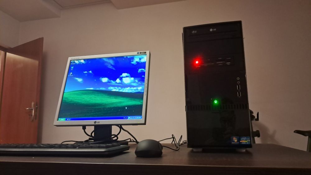 Retro Zestaw do Gier Retro WinXP/SSD/2x3.1GHz/GT9500/4GB/Monitor LG