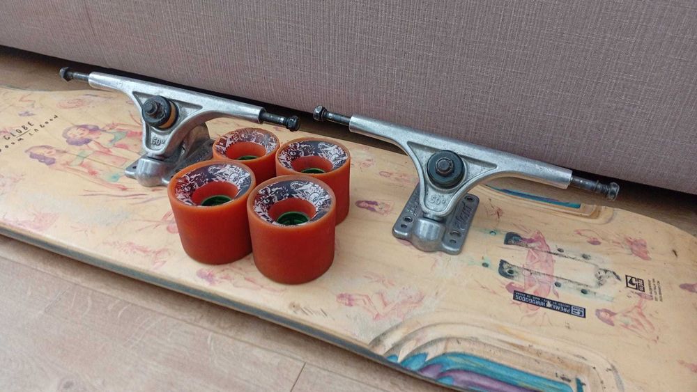 Globe Drednaught Doom Daughters Longboard skate