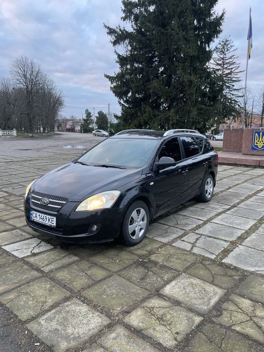 Продам гарне надійне авто.Kia Ceed 2007 року.З надійним двигуном-1.6