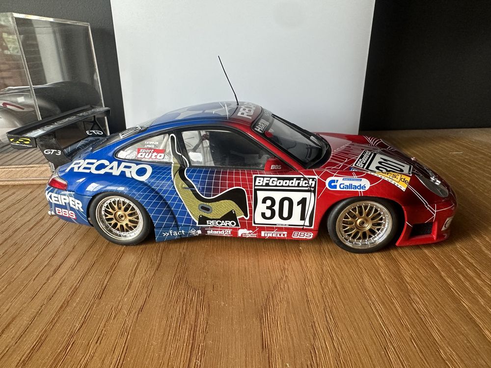 Autoart porsche 911 996 GT3 RS skala 1:18