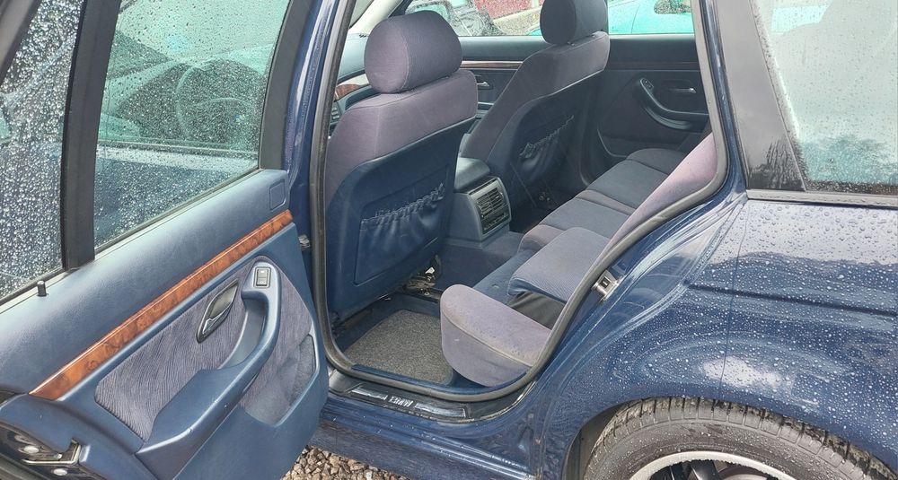 BMW e39 520i Zdrowa, ciekawa konfiguracja, doinwestowana 1 wł polska