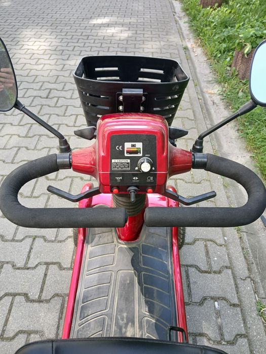 Wózek inwalidzki elektryczny